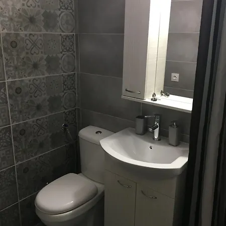 Olympiados 119 - Studio * Thessaloniki